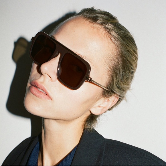 PAST MIDNIGHT The Retro Brown SUNGLASSES BRAND NEW - Picture 2 of 8